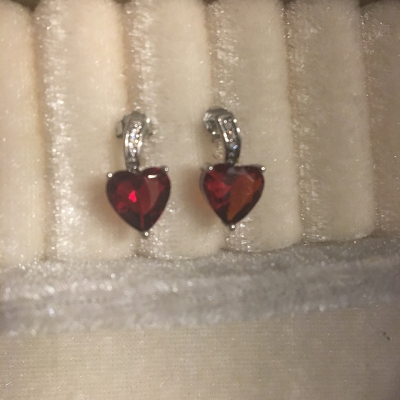 Ruby heart & silver ring, earrings, & necklace set - Picture 2 of 5